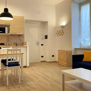 La Casa Blu Nel Cuore Storico Di , Napoli Italia